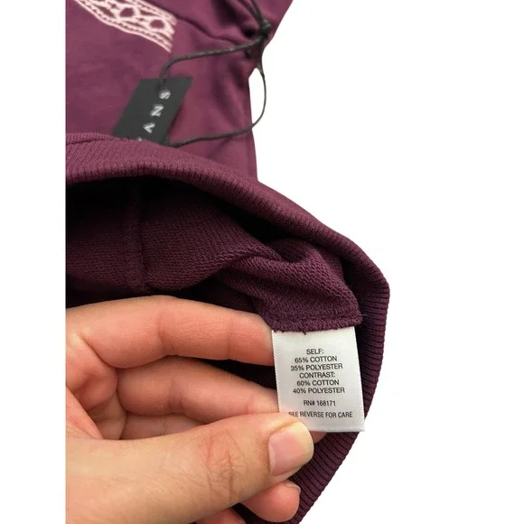 Tracy Evans Womens Embroidered Floral Sweatshirt Plum Burgundy Raglan Medium NEW - Picture 6 of 8